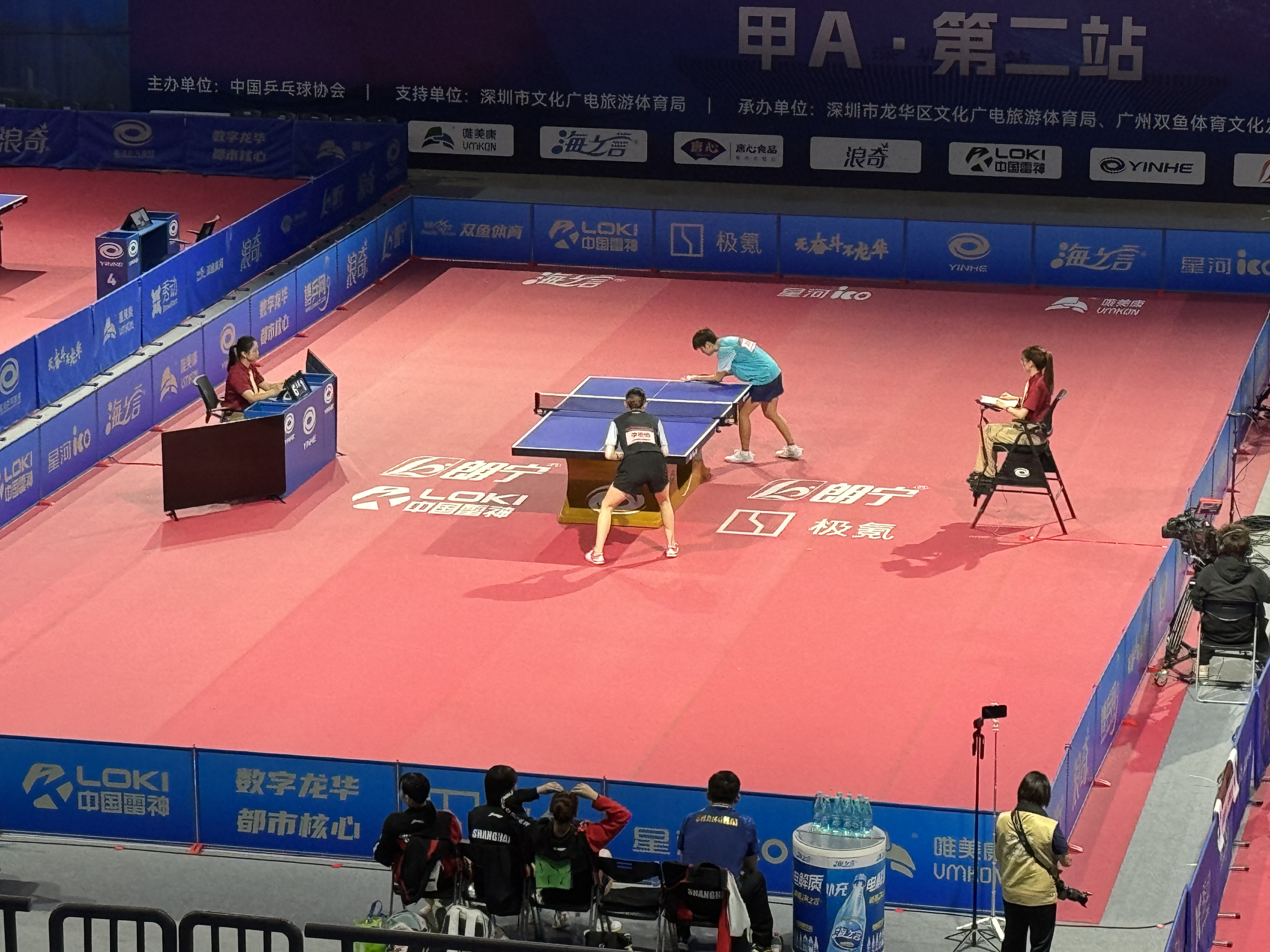 深圳龍華文體中心體育館 中國(guó)乒乓球俱樂(lè)部比賽