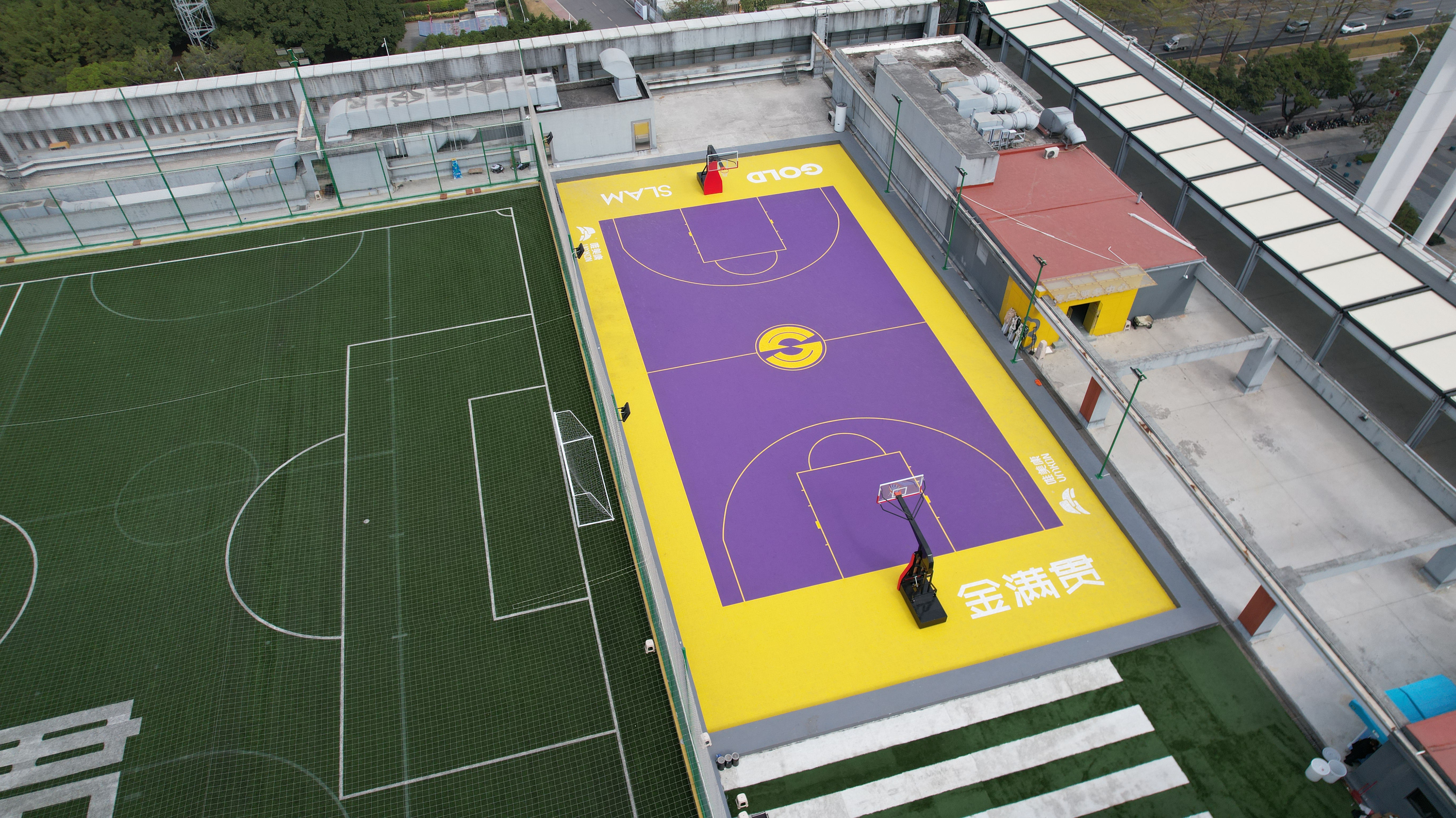 廣州金滿(mǎn)貫網(wǎng)球俱樂(lè)部 戶(hù)外籃球場(chǎng)
