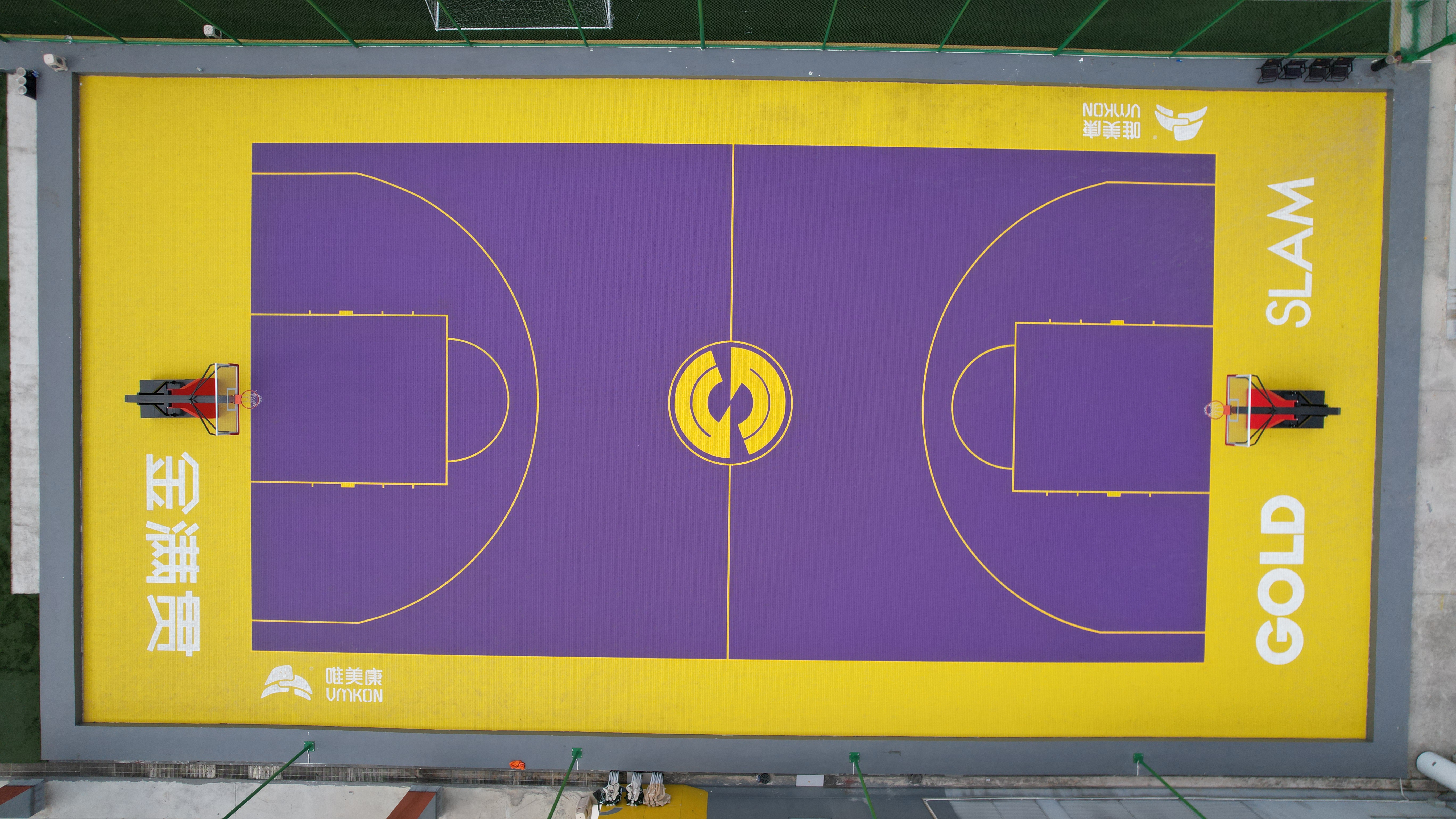 廣州金滿(mǎn)貫網(wǎng)球俱樂(lè)部 戶(hù)外籃球場(chǎng)