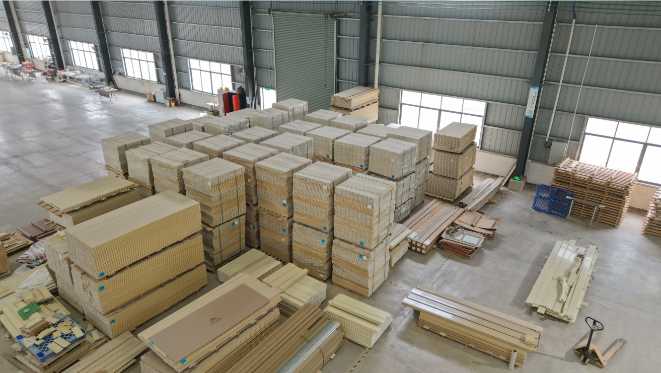 成品倉儲(chǔ)區(qū)實(shí)拍